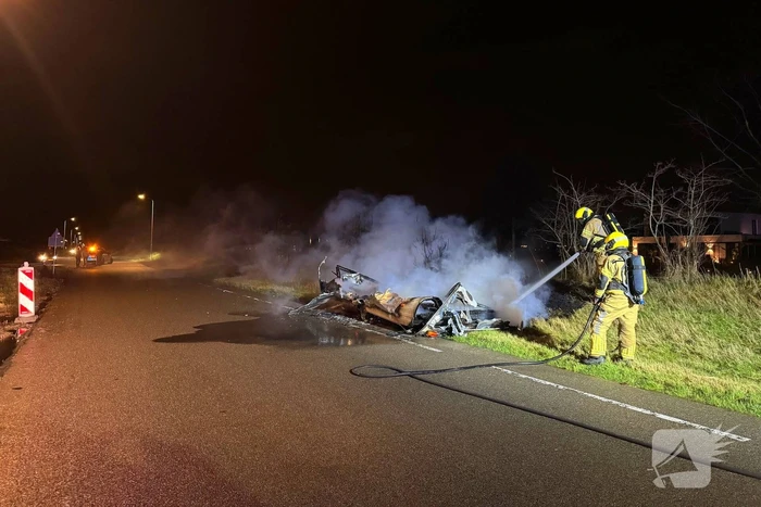 Caravan volledig uitgebrand