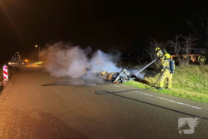 Caravan volledig uitgebrand