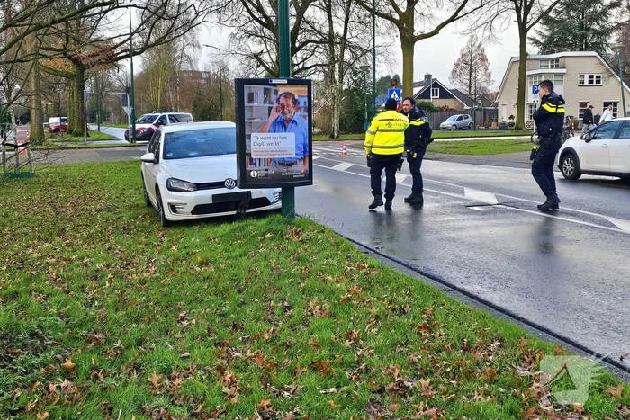 Fietser zwaargewond bij aanrijding met auto, traumateam ingezet