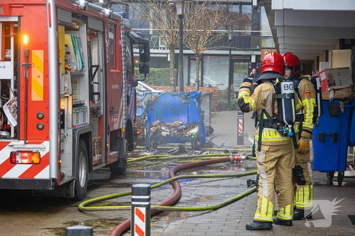 Wooncentrum deels ontruimd wegens containerbrand in berging