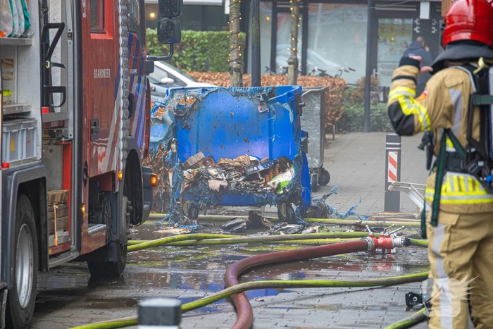 Wooncentrum deels ontruimd wegens containerbrand in berging