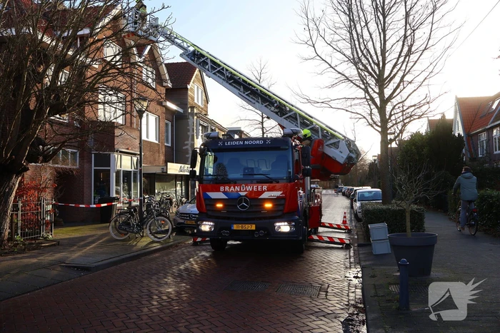 Losse daklijst snel hersteld door brandweer