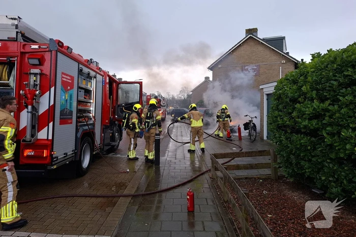 Motorfiets vliegt in brand