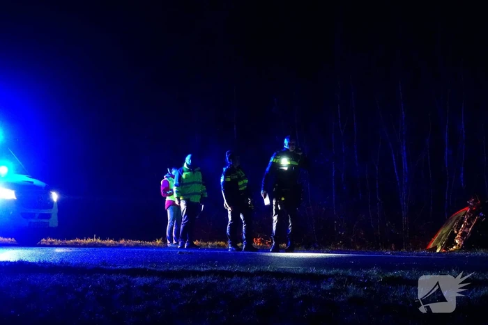 Bestuurder verliest macht over het stuur en eindigt in greppel