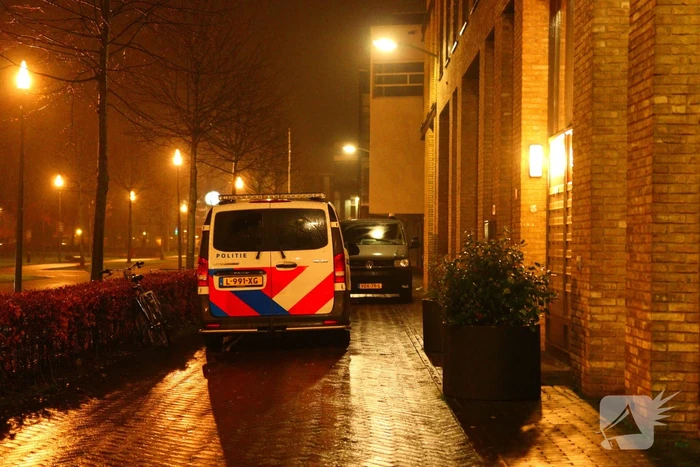 Forensische Opsporing verricht onderzoek in flat