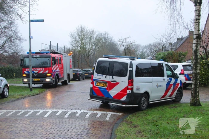Traplift defect, vrouw boven vast in woning