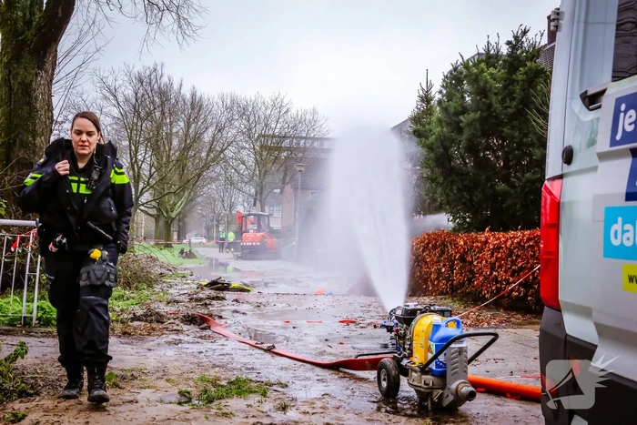 Huis uit op 1e kerstdag vanwege gas- en waterlekkage