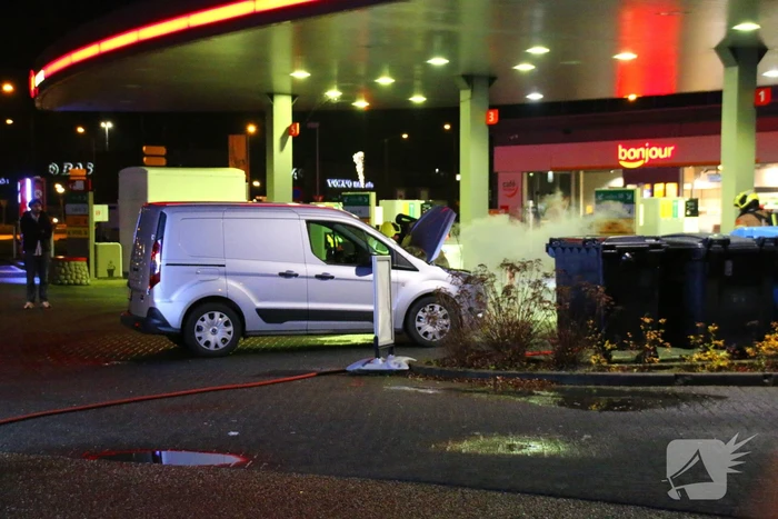 Brandweer ingezet voor autobrand