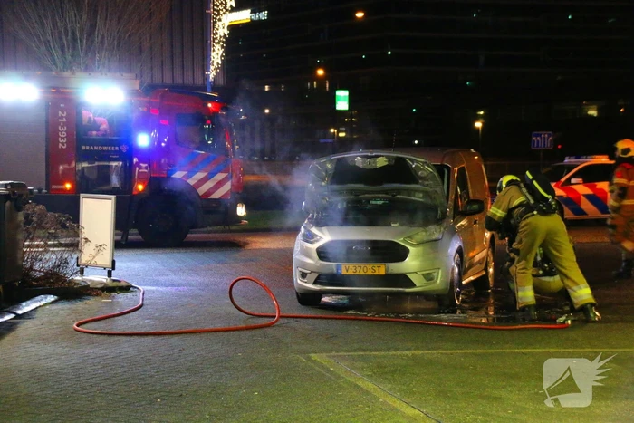 Brandweer ingezet voor autobrand