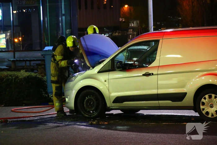 Brandweer ingezet voor autobrand