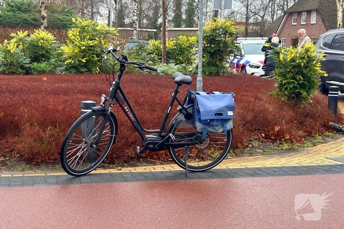 Fietser gewond naar ziekenhuis na val
