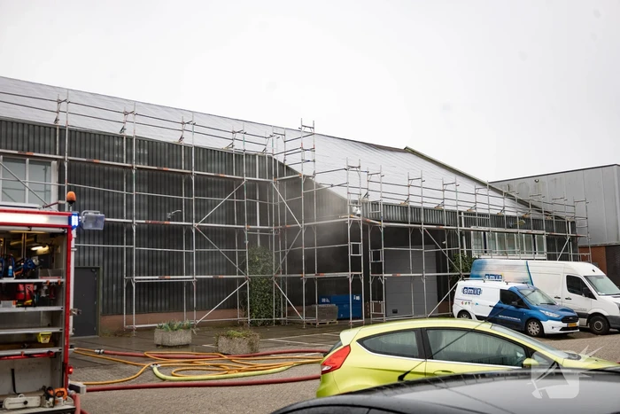 Grote brand in bedrijfspand
