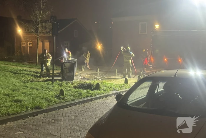 Brand in ondergrondse vuilcontainer gedoofd