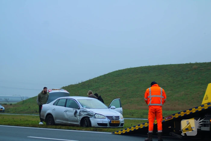 File na aanrijding tussen twee voertuigen