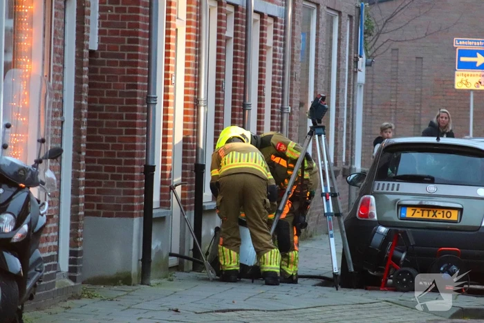Rookt trekt door straat door keukenbrand