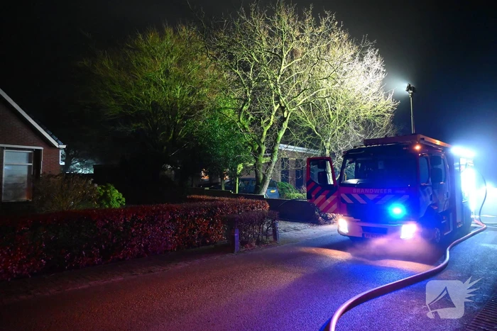 Veel rook bij brand in bijgebouw