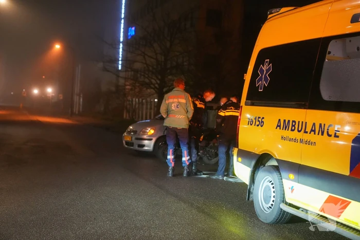 Scooterrijder gewond bij botsing met auto