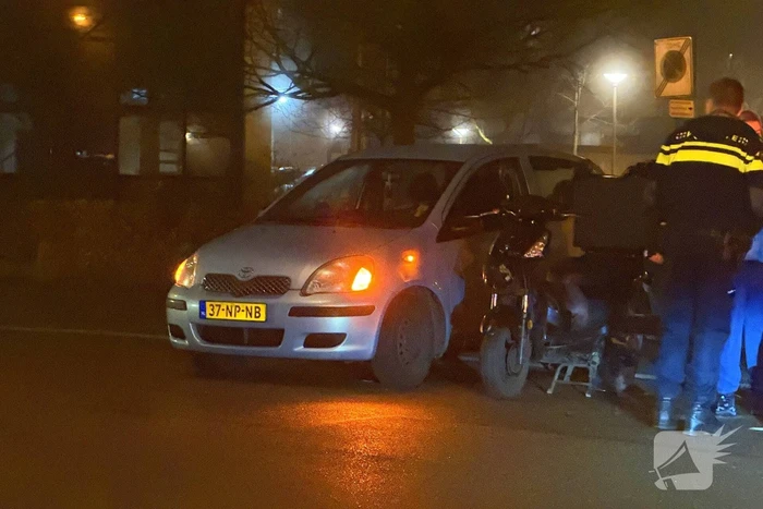 Scooterrijder gewond bij botsing met auto