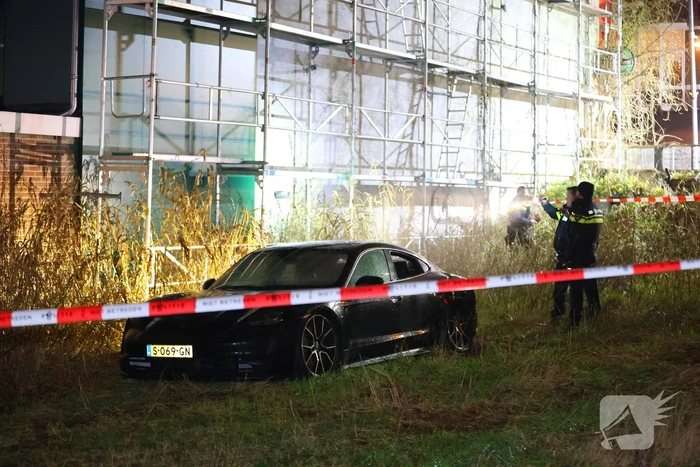 Porsche Taycan vermoedelijk in brand gestoken