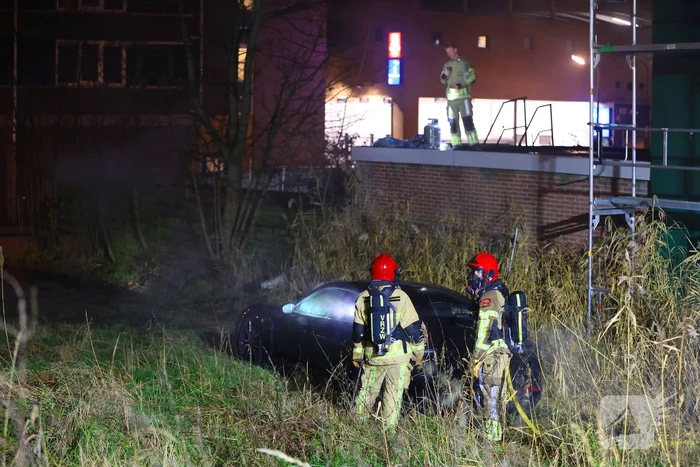 Porsche Taycan vermoedelijk in brand gestoken