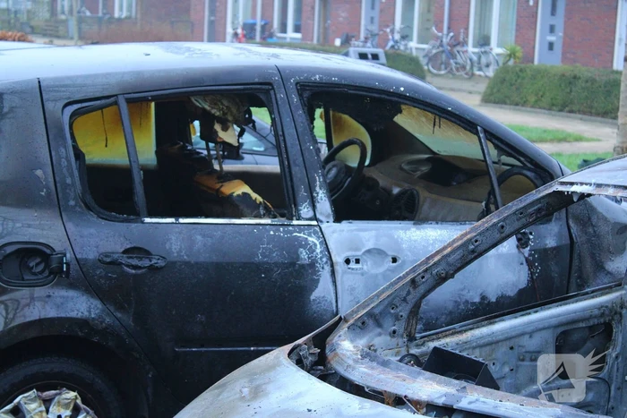 Schade aan voertuigen goed te zien bij daglicht