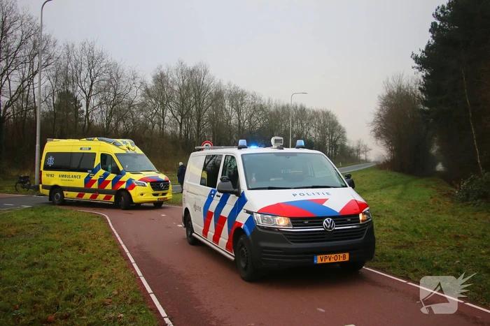 Wielrenner geschept bij oversteekplaats
