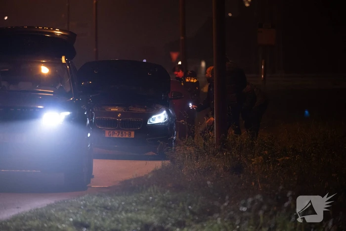 Automobilisten in botsing op rotonde