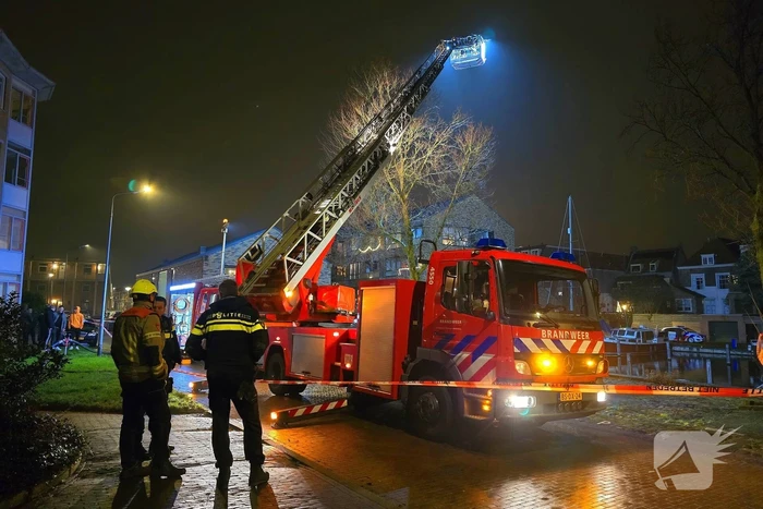 Veel rook bij brand op boot