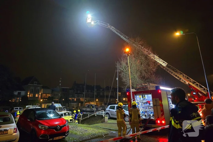 Veel rook bij brand op boot