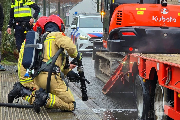 Brandweer ingezet bij brandende trailer