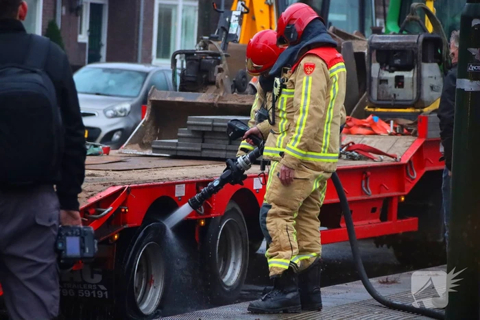 Brandweer ingezet bij brandende trailer