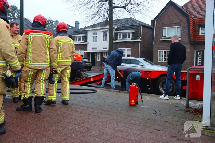 Brandweer ingezet bij brandende trailer