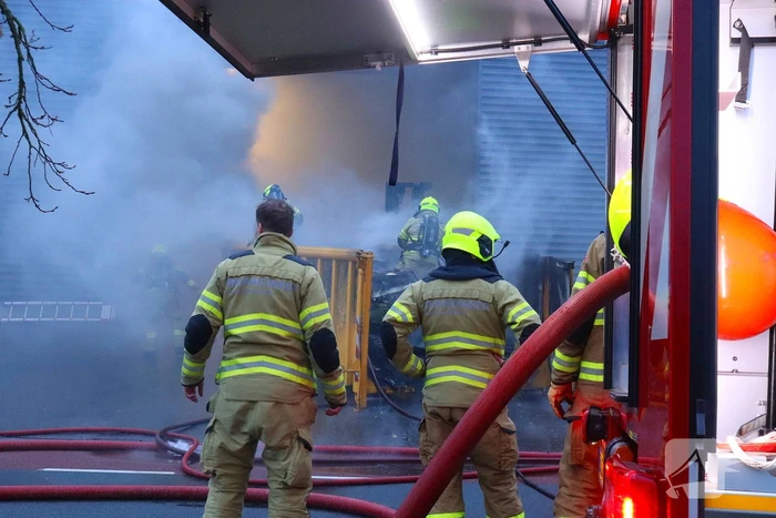 Flinke brand bij isolatiebedrijf
