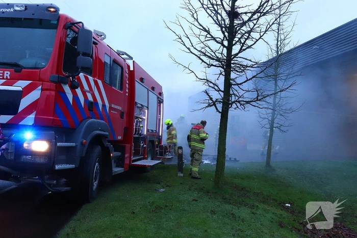 Flinke brand bij isolatiebedrijf