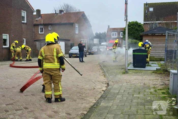 Veel rook bij brand in ondergrondse container