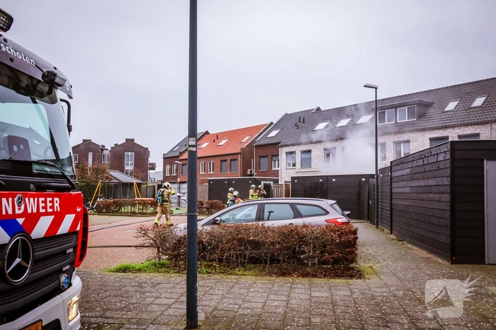 Uitslaande brand in schuur