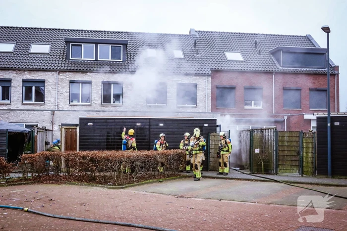 Uitslaande brand in schuur