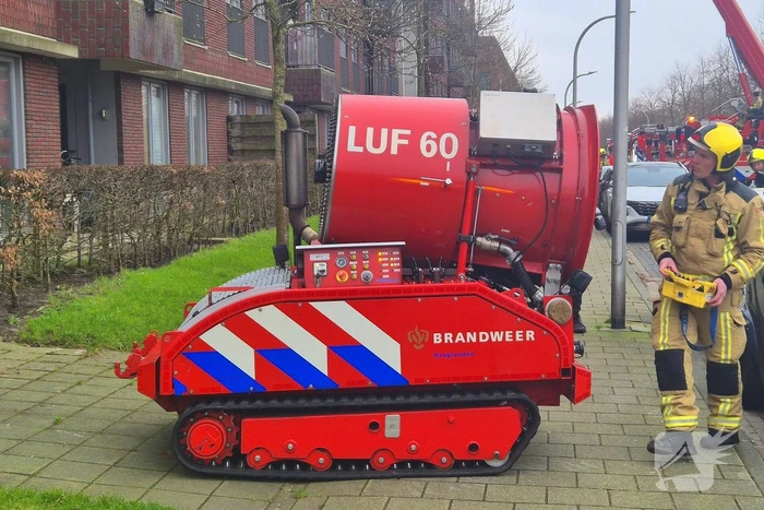Zeer grote brand in woongebouw