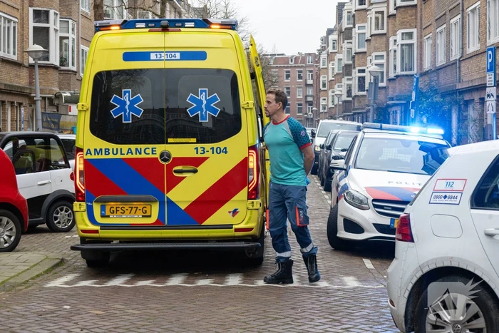 Politie groots ingezet voor melding steekpartij