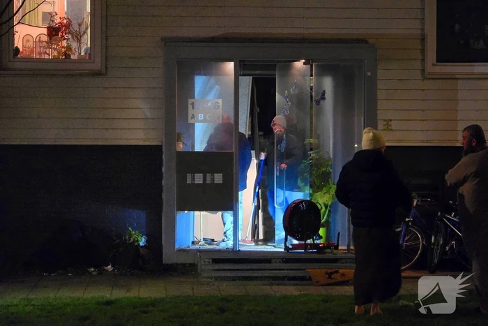 Veel Schade in appartementen gebouw na afsteken van vuurwerk