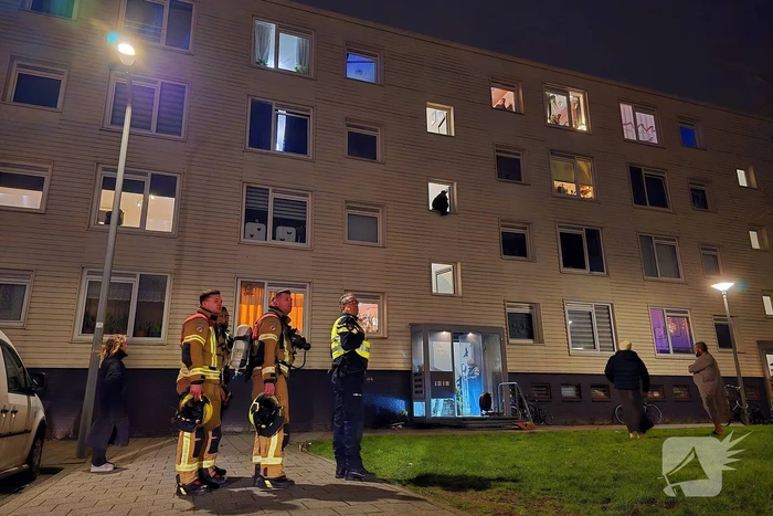 Veel Schade in appartementen gebouw na afsteken van vuurwerk