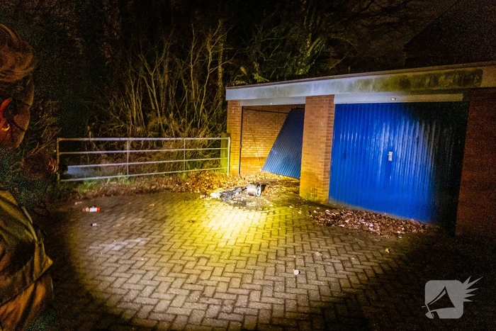 Brand in garage snel geblust