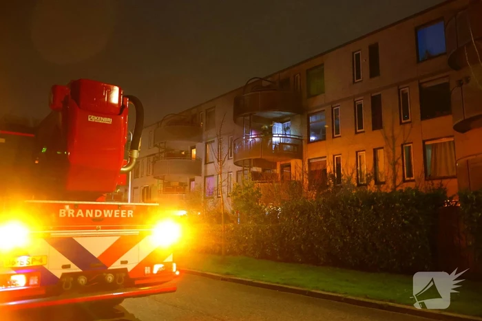 Balkons zwartgeblakerd na brand in appartement