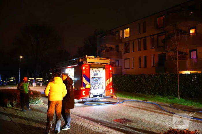 Balkons zwartgeblakerd na brand in appartement