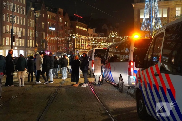 Massale politie-inzet wegens enorme drukte