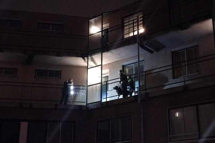 Politie valt woning binnen na reanimatie