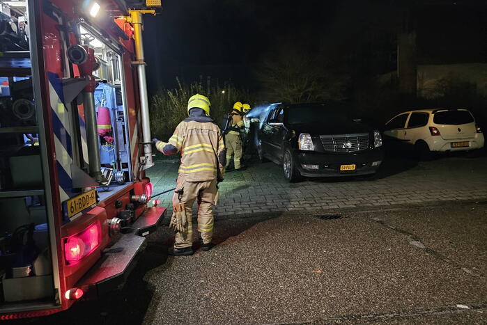 Beginnende autobrand snel geblust