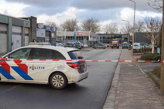 Explosief aangetroffen bij bedrijfspand