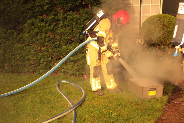 Kerstboombrand in woning snel onder controle