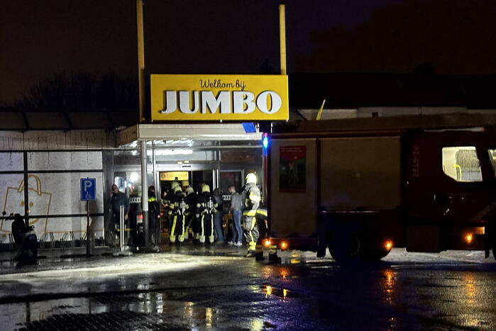 Supermarkt ontruimd door brand in meterkast